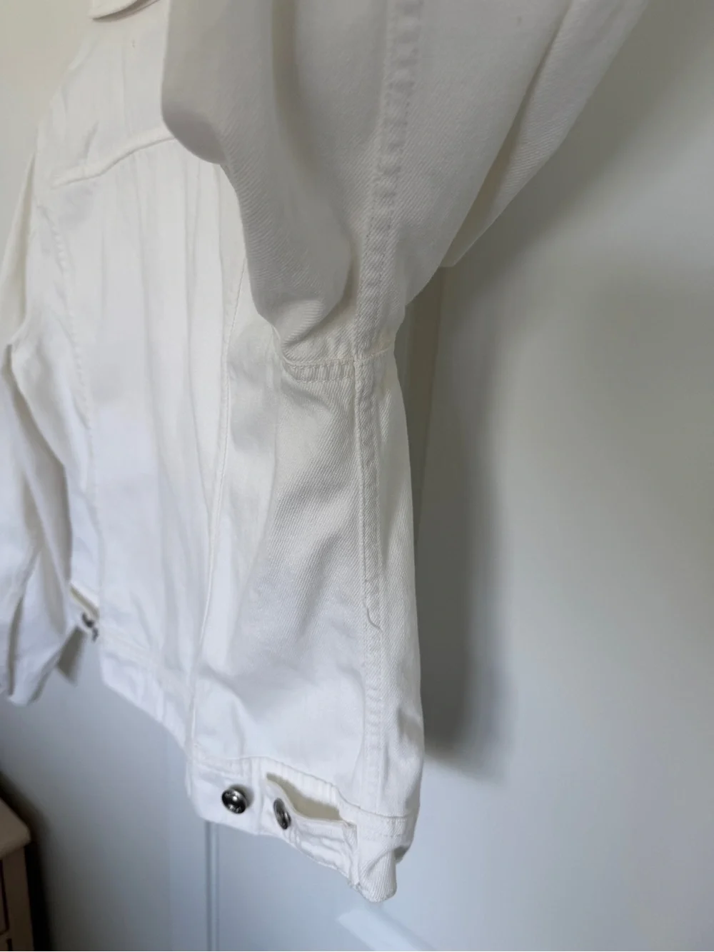 J.Crew White Denim Jacket Women’s XL Like New Classic Button Front